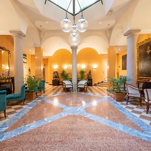 Hotel Regina, Milaan