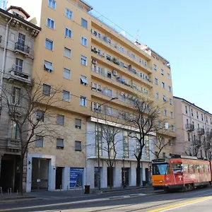 Hotel America, Milaan