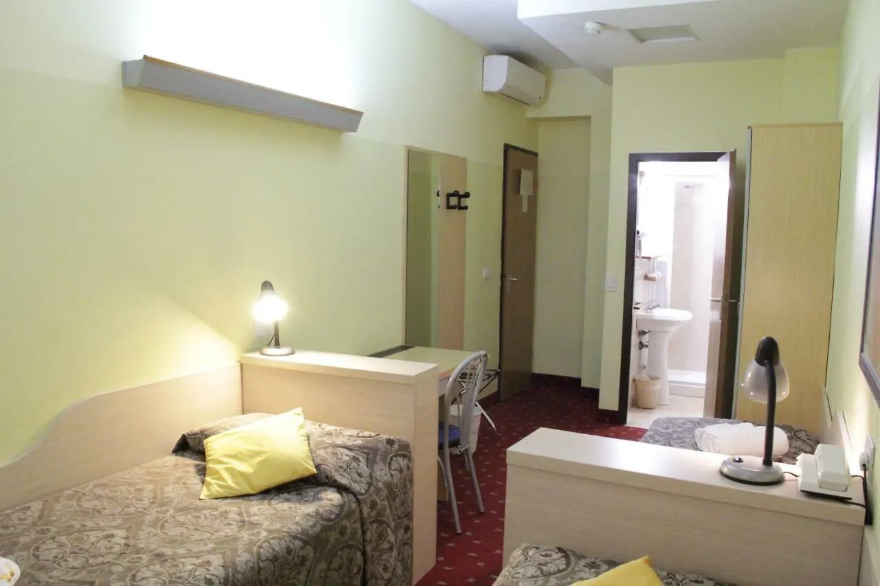 Hotel Lugano Milán