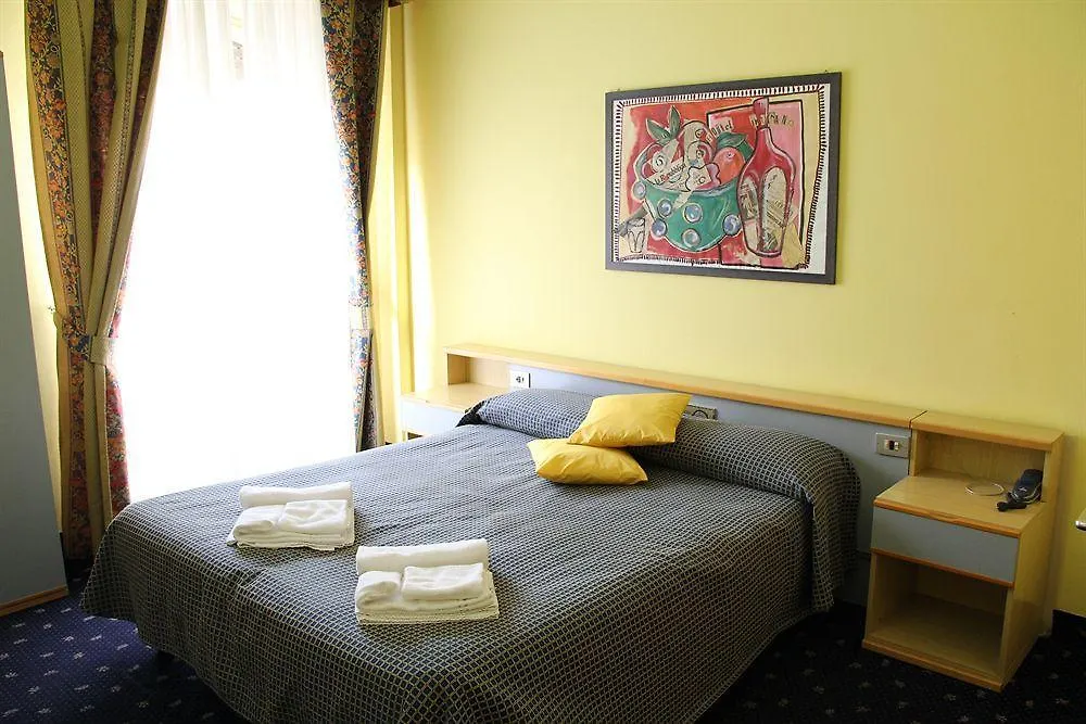Hotel Lugano Milan 3*,