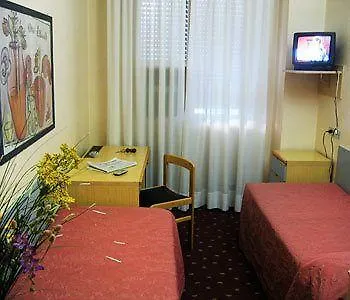 Hotel Lugano Μιλάνο 3*,